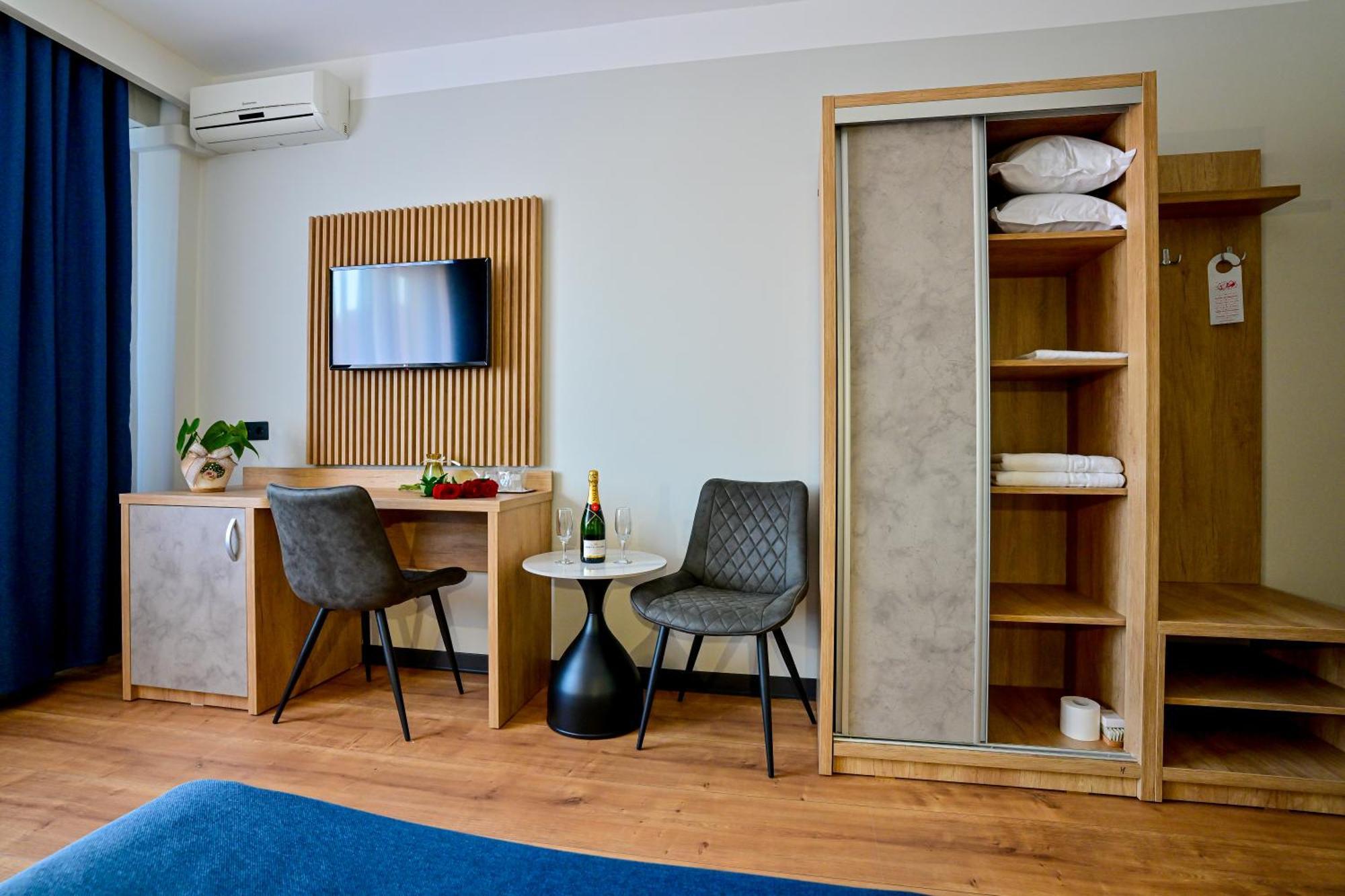 Hotel Class Hermannstadt Экстерьер фото