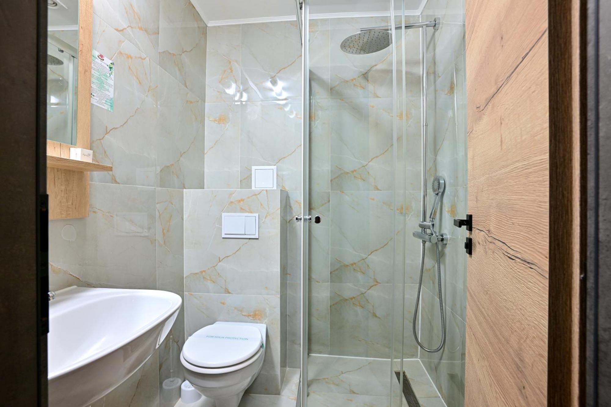 Hotel Class Hermannstadt Экстерьер фото